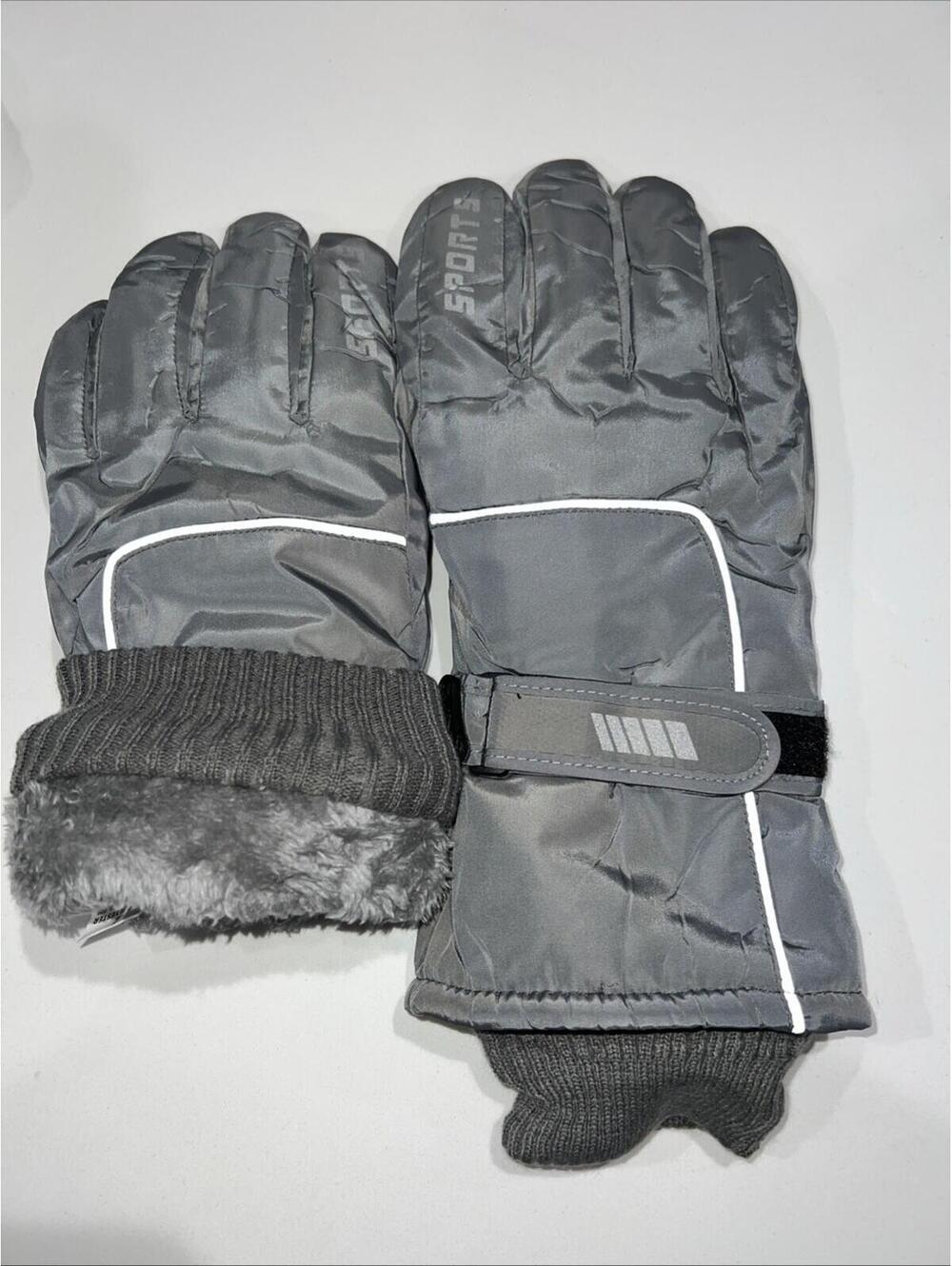 Grey Large Sports Winter Gloves Wool Lined Polyester Grip Rubber Texture Palms